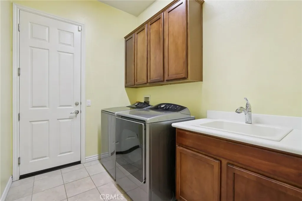 Hemet, California 92545, United States, 2 Bedrooms Bedrooms, ,2 BathroomsBathrooms,Residential,Active,251631