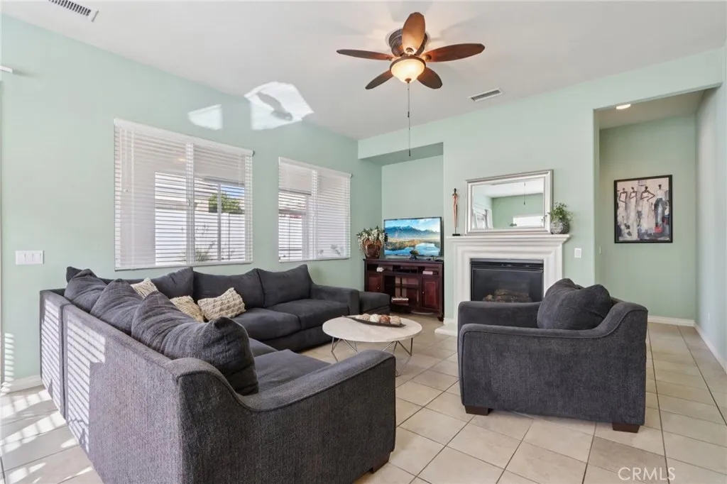 Hemet, California 92545, United States, 2 Bedrooms Bedrooms, ,2 BathroomsBathrooms,Residential,Active,251631