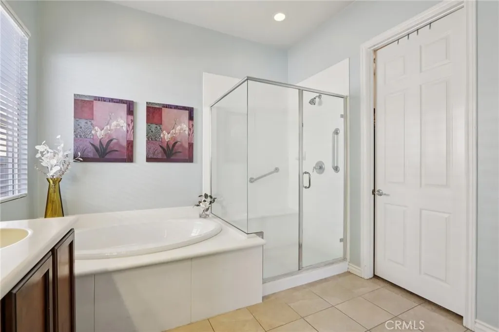 Hemet, California 92545, United States, 2 Bedrooms Bedrooms, ,2 BathroomsBathrooms,Residential,Active,251631