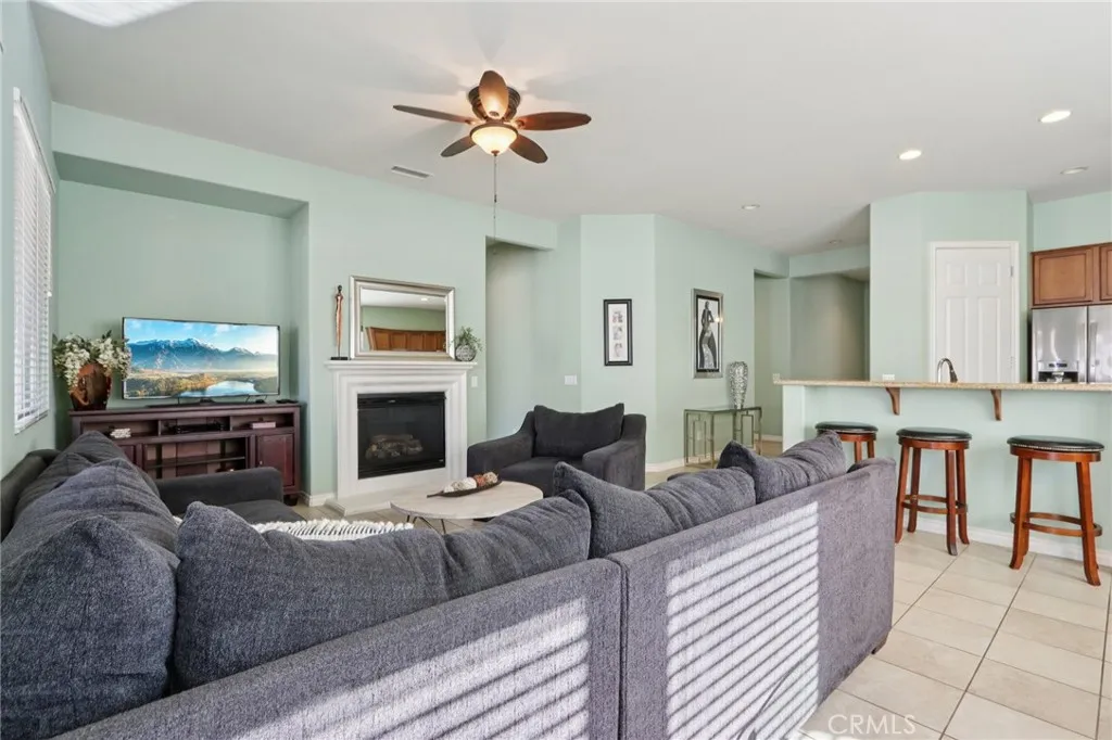 Hemet, California 92545, United States, 2 Bedrooms Bedrooms, ,2 BathroomsBathrooms,Residential,Active,251631