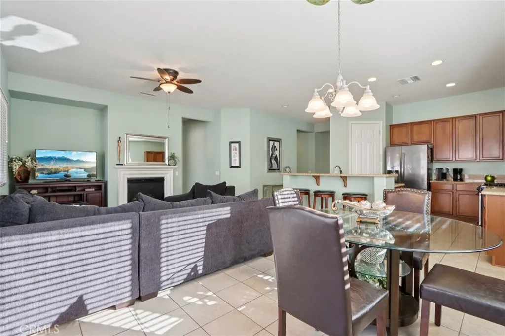 Hemet, California 92545, United States, 2 Bedrooms Bedrooms, ,2 BathroomsBathrooms,Residential,Active,251631