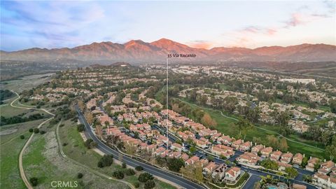 35 Via Encanto Rancho Santa Margarita CA 92688