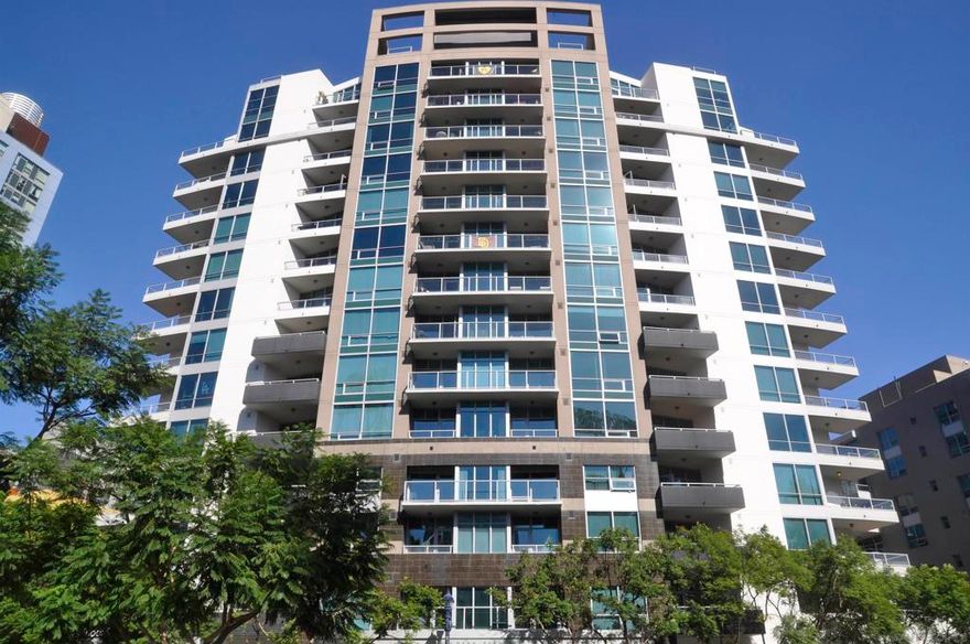 Modern Urban Living in the Heart of East Village – Park Terrace  Live where the action is! Located directly across from Petco Park in the vibrant East Village, this stylish residence at Park Terrace offers unbeatable walkability and convenience. Step outside your door and you're just moments from dozens of restaurants, cafes, grocery stores, and entertainment venues. The trolley station is steps away, and major freeways are easily accessible for a seamless commute.  Inside, you'll find a modern, open-concept layout with high ceilings and a private patio that opens directly to the expansive outdoor BBQ and lounge areas — perfect for relaxing or entertaining. Enjoy the energy of downtown living with the comfort of a well-designed community.  Community Highlights: Sleek, urban-inspired common areas Fully equipped gym Spacious community room with pool tables, multiple TVs, and lounge areas Outdoor BBQ and relaxation zones just steps from your patio  Whether you're catching a Padres game, meeting friends for dinner, or enjoying the vibrant cityscape, Park Terrace puts you in the center of it all.