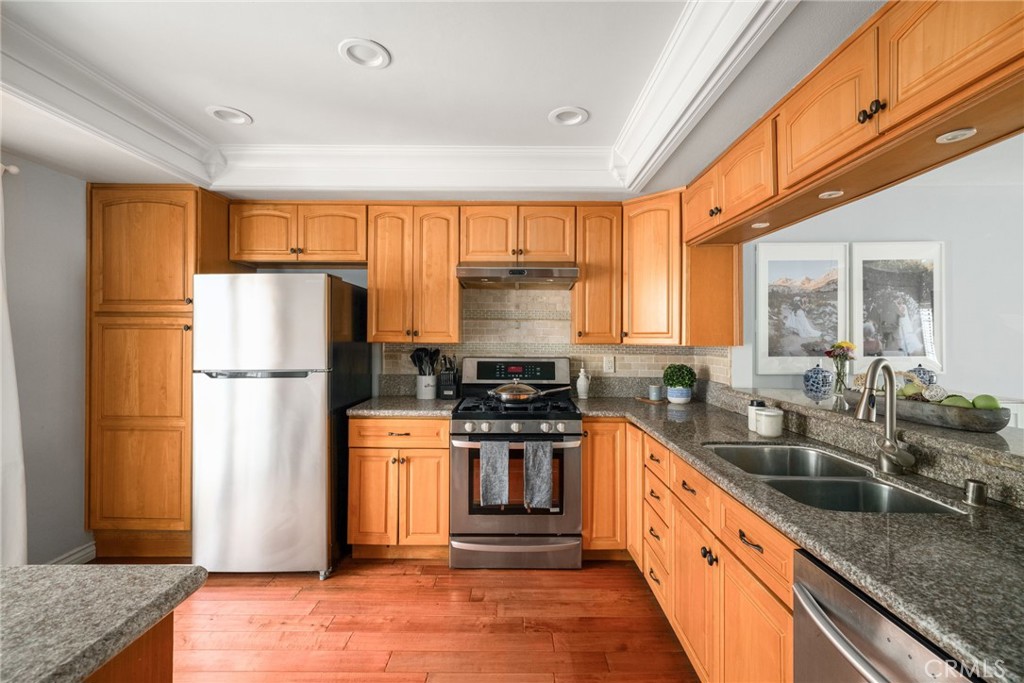 2700 Arlington Avenue 115