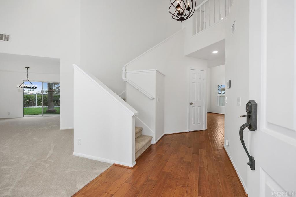 982 Hawthorne Court