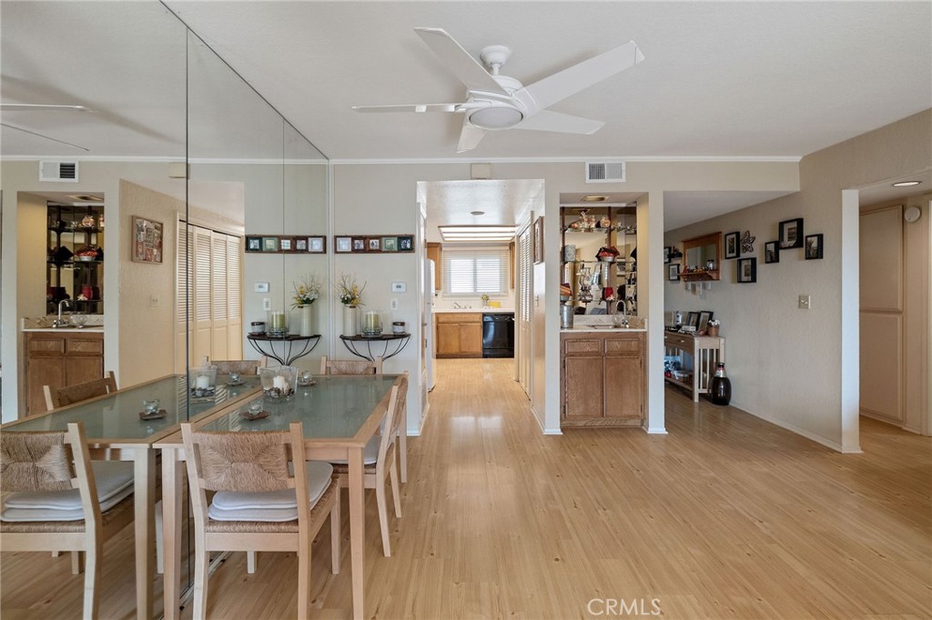 950 Main Street 205