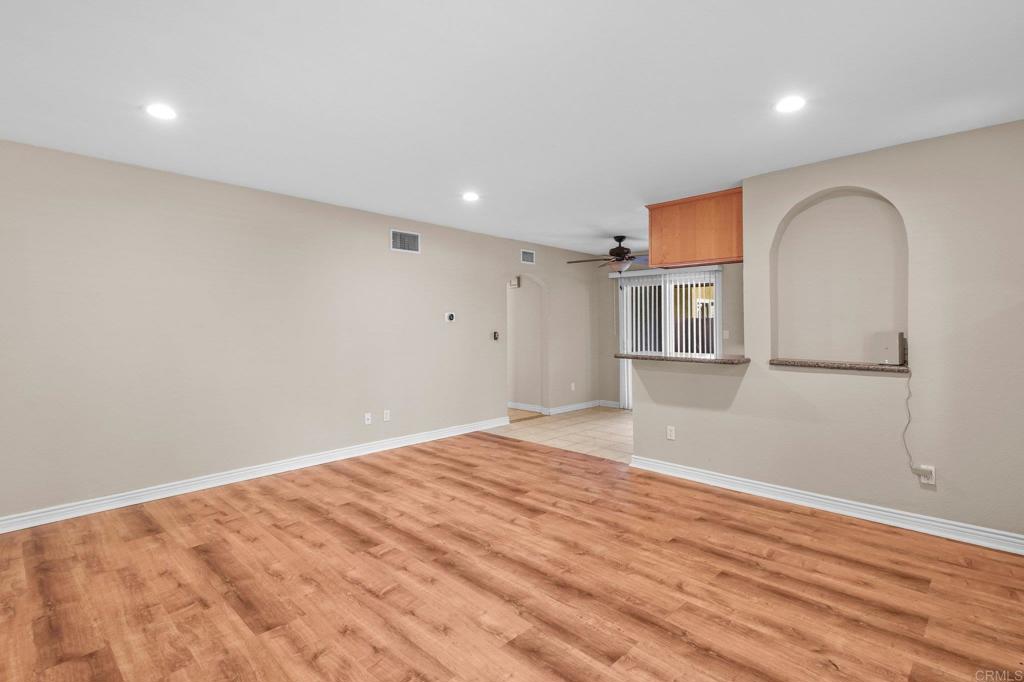 1000 Estes Street 51