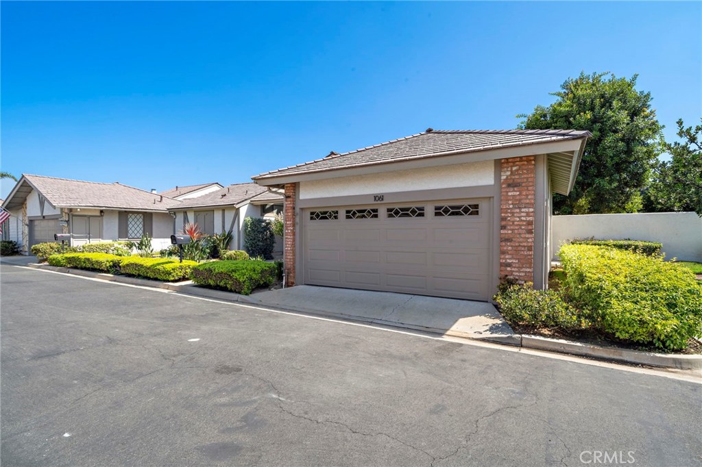 1061 Regis Way
