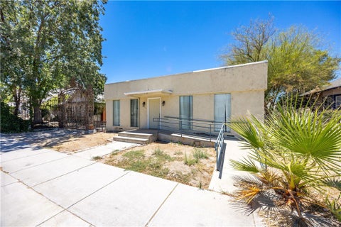 Photo of 156 S Ramona BLVD, San Jacinto, CA 92583 (MLS # SW26150007)
