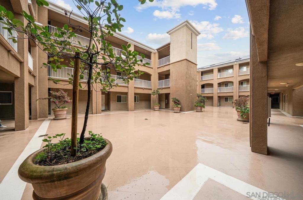 7647 Mission Gorge Rd Unit 3