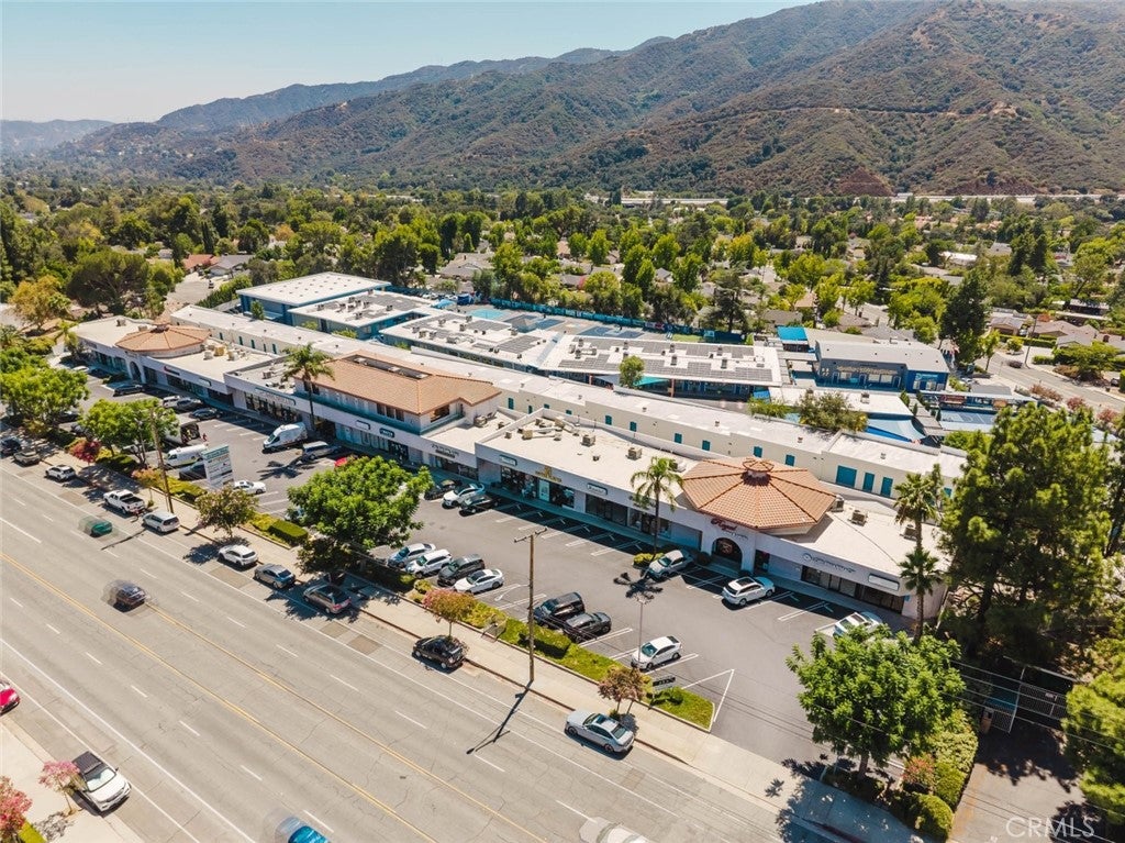3924 Foothill Boulevard