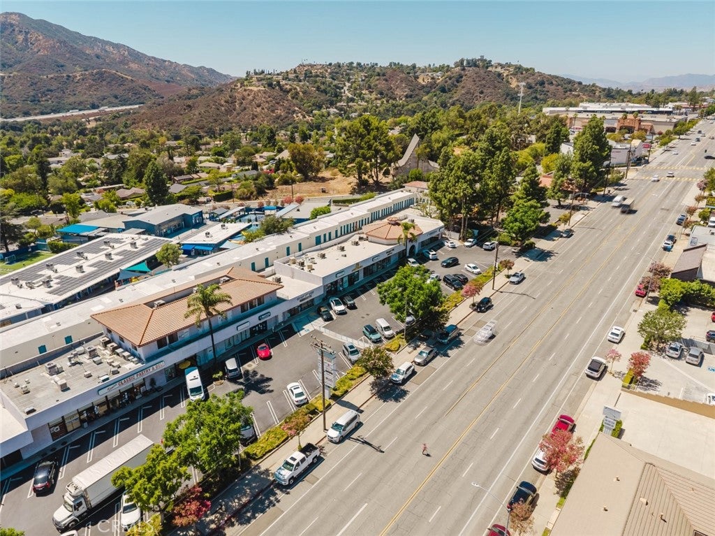 3924 Foothill Boulevard