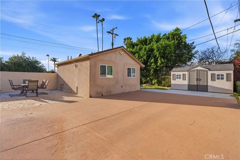 Photo of 6942 Atoll Ave Ave, North Hollywood, CA 91605 (MLS # GD26045574)