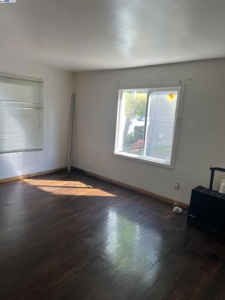 LOWER TEMESCAL - Residential Income