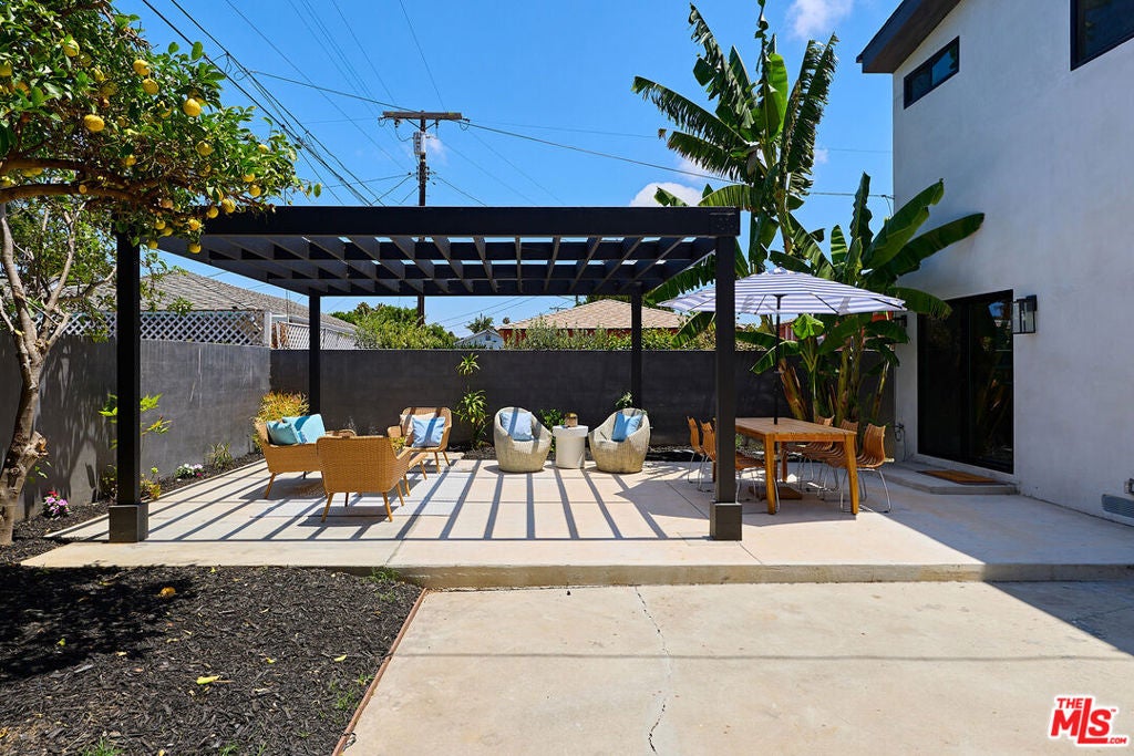 12209 Havelock Avenue