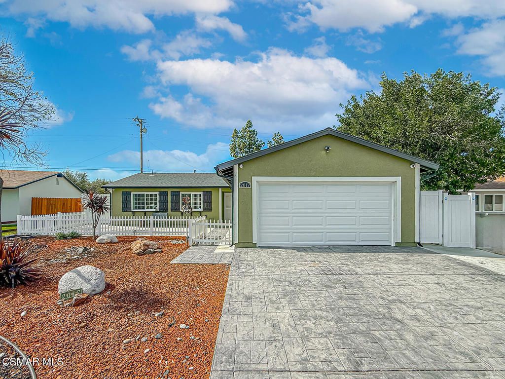 Photo of 2017 Lysander Avenue, Simi Valley, CA 93065 (MLS # 226001350)