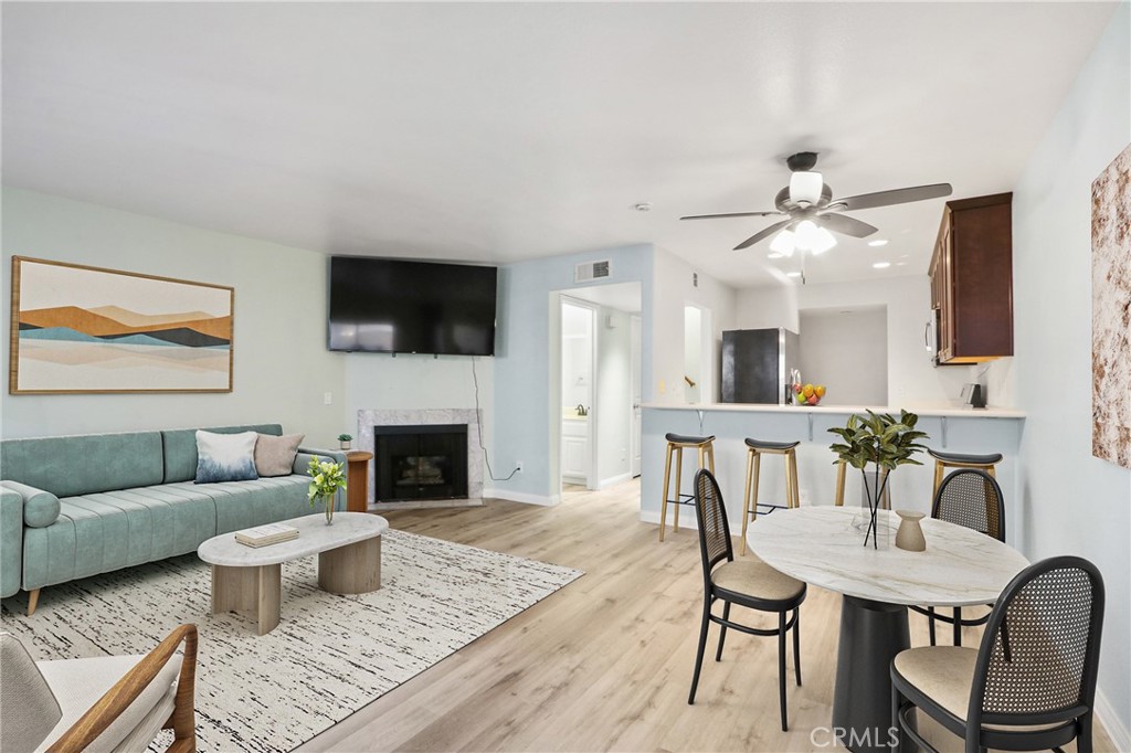 1215 N San Gabriel 107