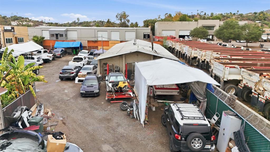 9152 9158 Olive Drive