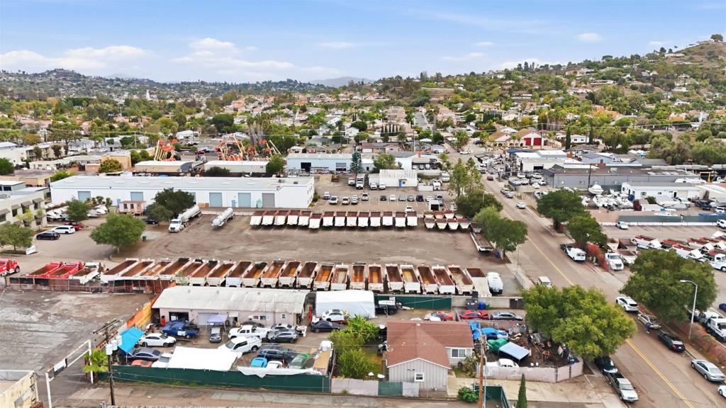 9152 9158 Olive Drive