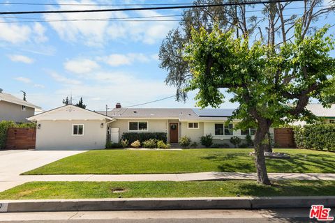 Photo of 10510 Kurt Street, Lakeview Terrace, CA 91342 (MLS # 26761043)