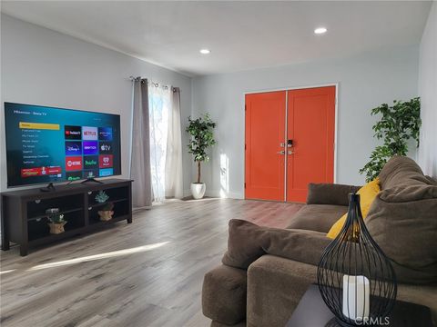 Photo of 510 Short St #B, Inglewood, CA 90302 (MLS # OC26090004)