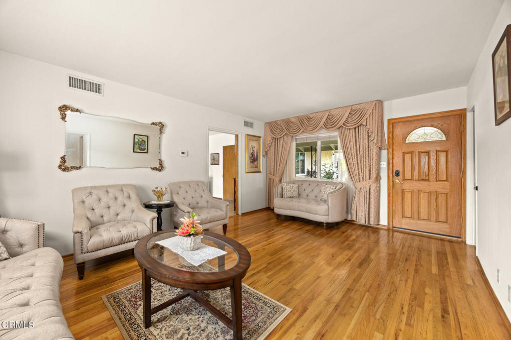 1444 Mountain Vista Drive