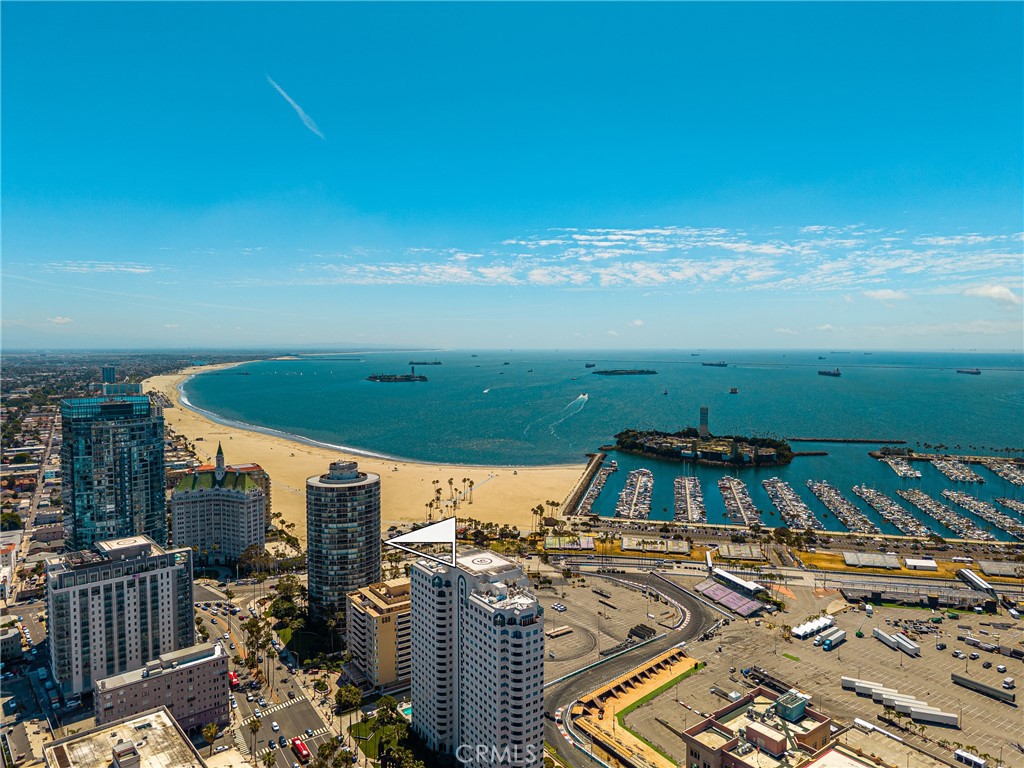 700 E Ocean 1606