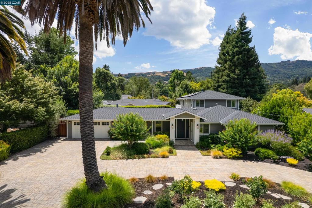 DANVILLE ESTATES - Residential