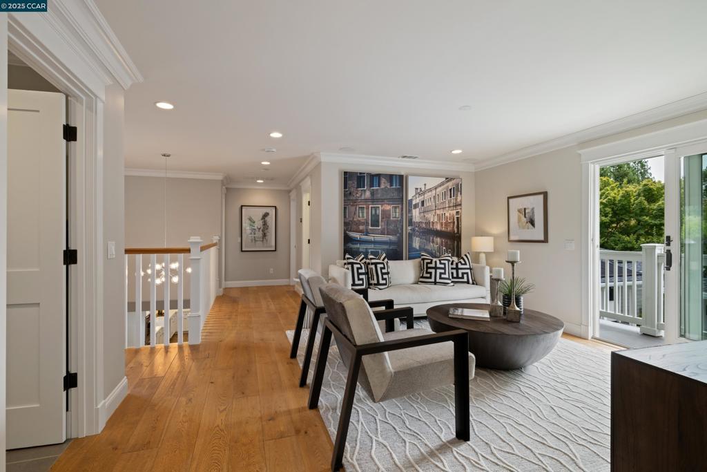 DANVILLE ESTATES - Residential