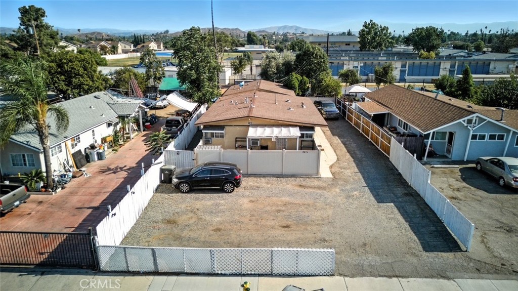 8876 Cypress Avenue