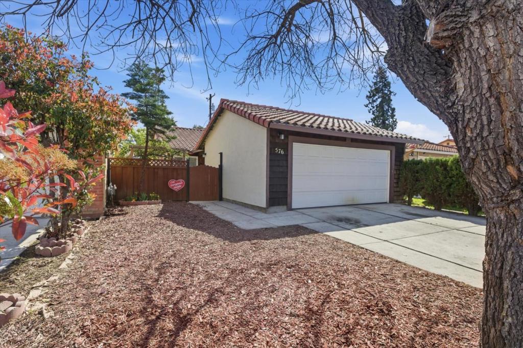 576 Mekler Drive