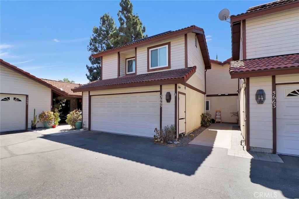 5665 Tumbleweed Way