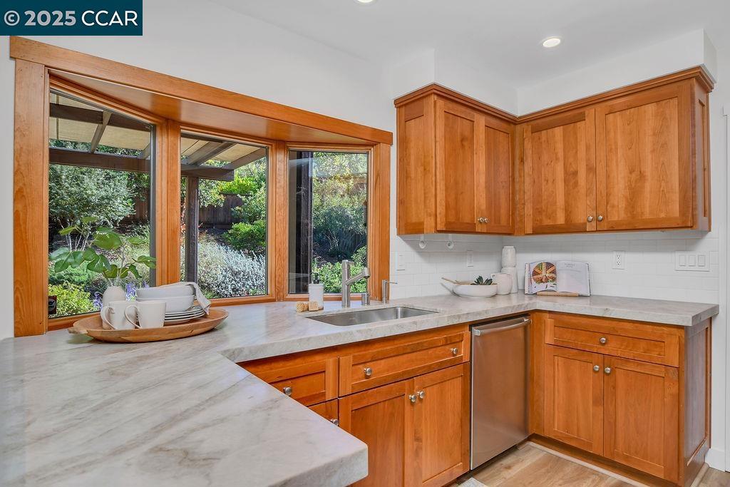 TAVAN ESTATES - Residential