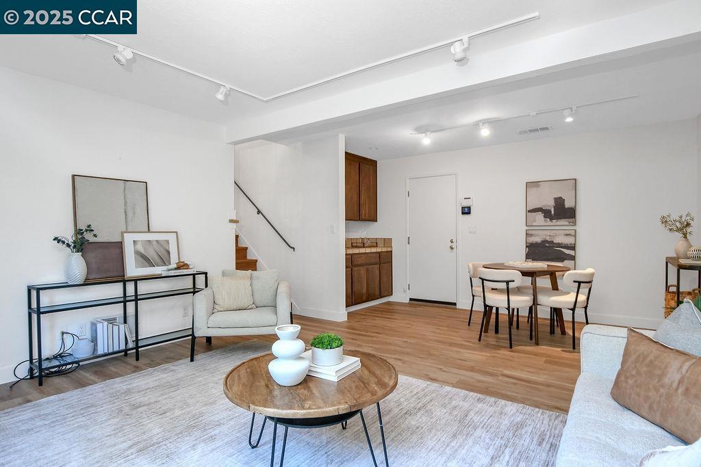 TAVAN ESTATES - Residential