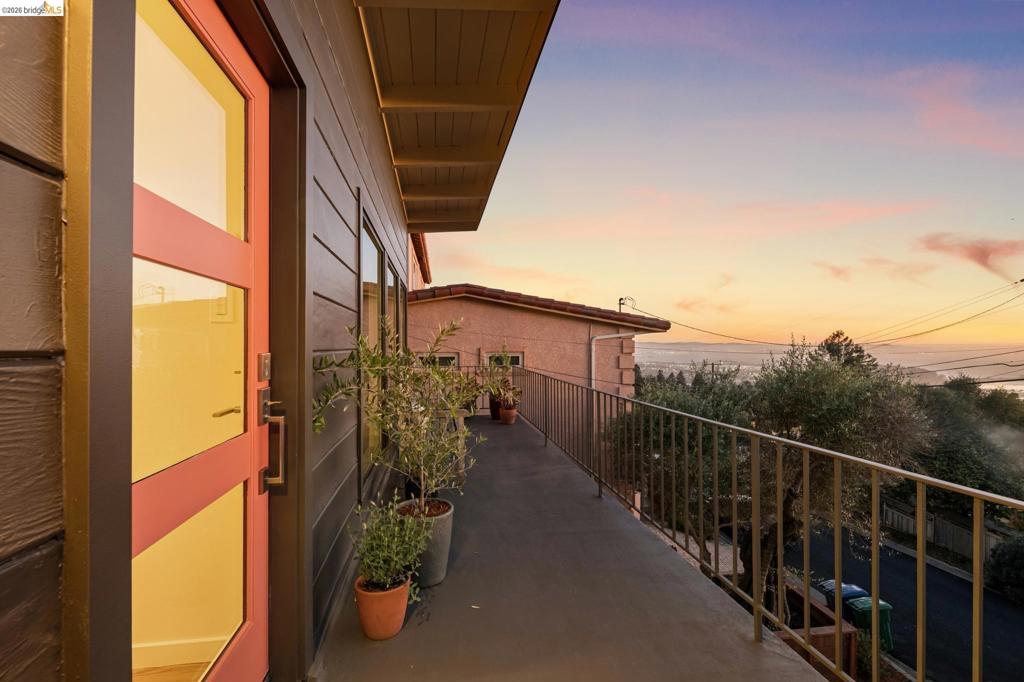 42 Cowper Ave