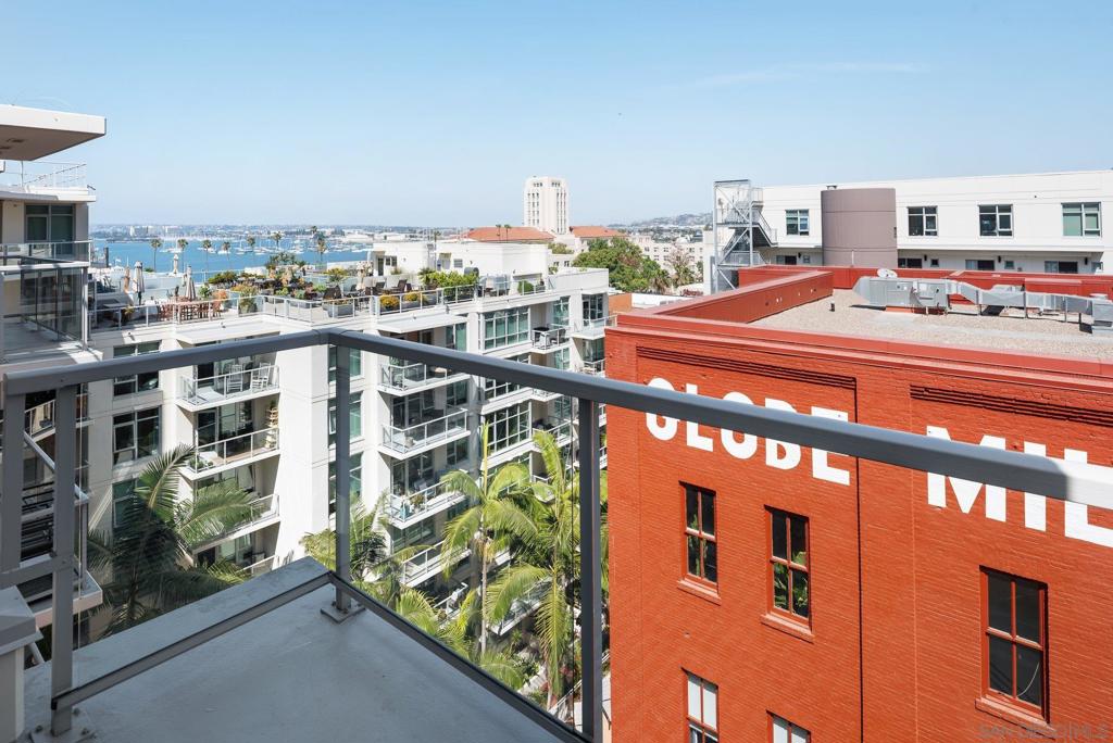 1431 Pacific Hwy 903