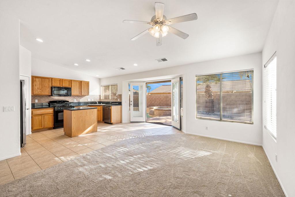 Shadow Hills Villas - Residential