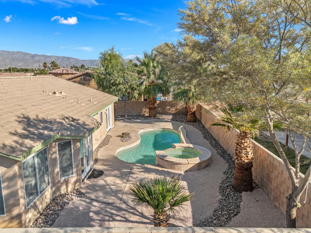 Shadow Hills Villas - Residential