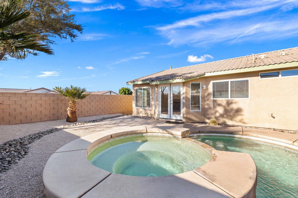 Shadow Hills Villas - Residential