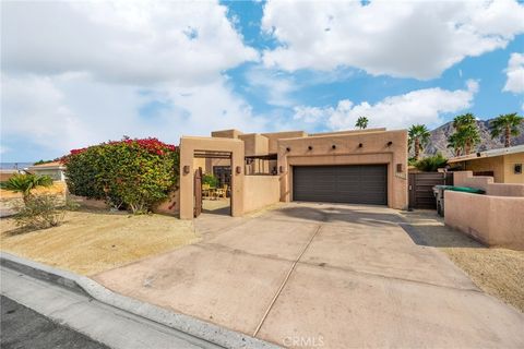 Photo of 52880 Avenida Velasco, La Quinta, CA 92253 (MLS # PW26033703)