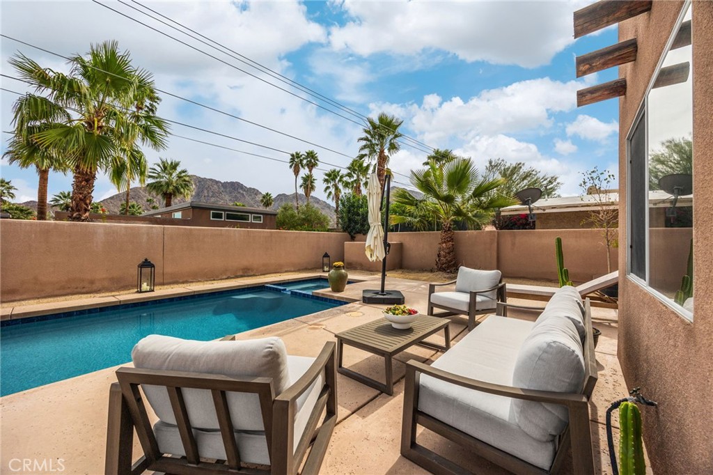 52880 Avenida Velasco