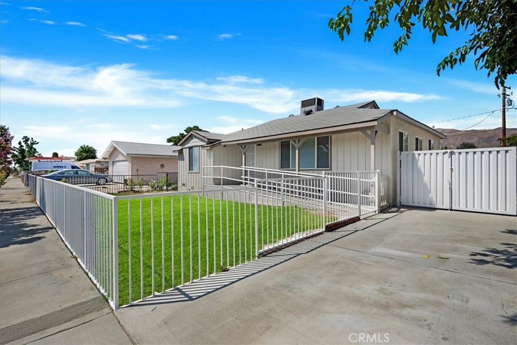 Charming, Remodeled Gem with Mountain Views & Expansion Potential
Welcome to your perfect blend of comfort, style, and opportunity! This beautifully remodeled, move-in ready home is nestled in a peaceful, friendly neighborhood with gorgeous mountain views and room to grow—literally. Step inside and be greeted by a light-filled open layout featuring two spacious bedrooms, a versatile third room ideal as a home office or guest room, and 1.5 modern bathrooms. Every inch of this home has been thoughtfully updated with fresh interior and exterior paint, brand new flooring, elegant baseboards, and floor-to-ceiling finishes that create a seamless, sophisticated vibe. The kitchen boasts refreshed cabinetry and overlooks the living area through charming arched openings, giving the space a warm and connected feel. Laundry is conveniently located inside the building. What truly sets this home apart is the generous backyard with potential to build a second home or ADU—a rare opportunity for investors, multigenerational living, or passive income potential.
Located just minutes from grocery stores, shopping centers, theaters, restaurants, and fitness centers—everything you need is within a 10-minute drive.
Don’t miss your chance to own this stylish, low-maintenance property with big possibilities.
?? Schedule your private tour today—your new home awaits!