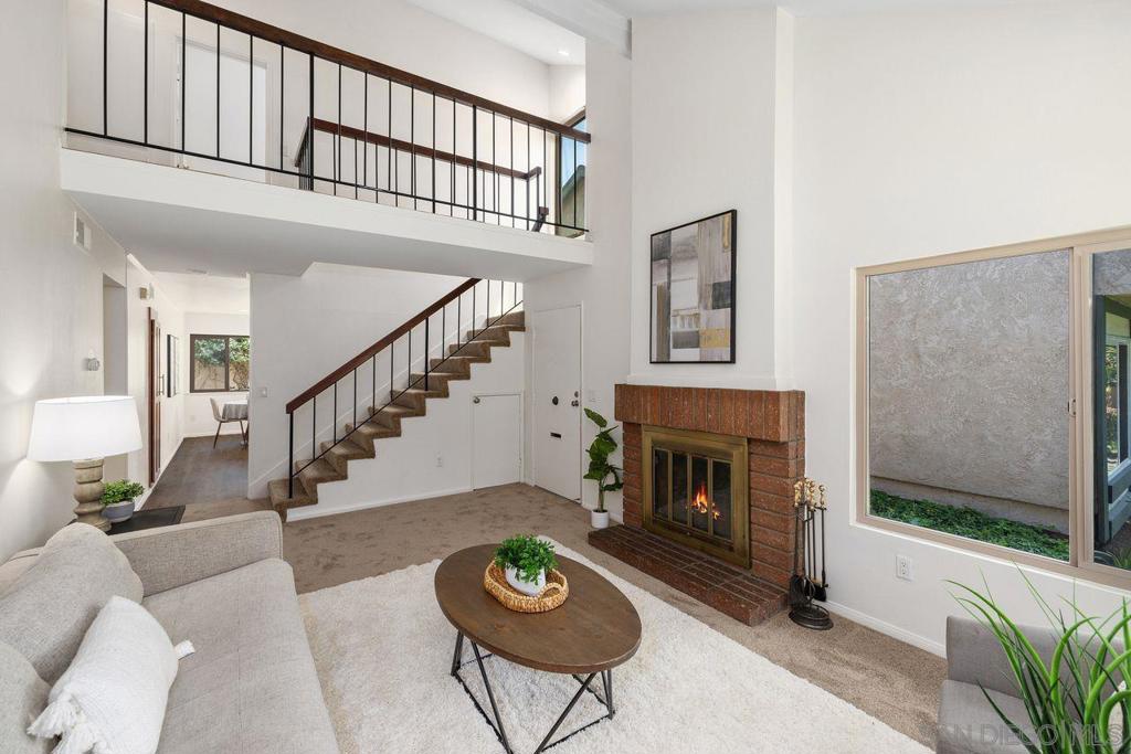 10737 Cariuto Ct