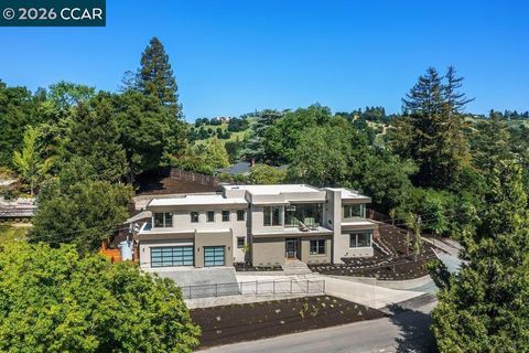 Photo of 4006 Natasha Dr, Lafayette, CA 94549 (MLS # 41129571)