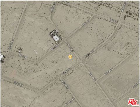 Photo of 2159 Atlanta Avenue, Thermal, CA 92274 (MLS # 25624673)