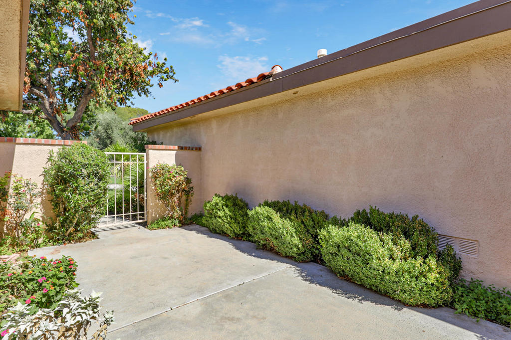 Sunrise C.C. - Residential