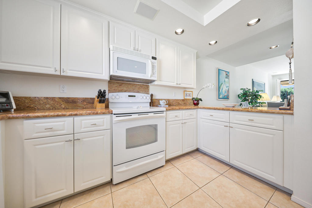 Sunrise C.C. - Residential