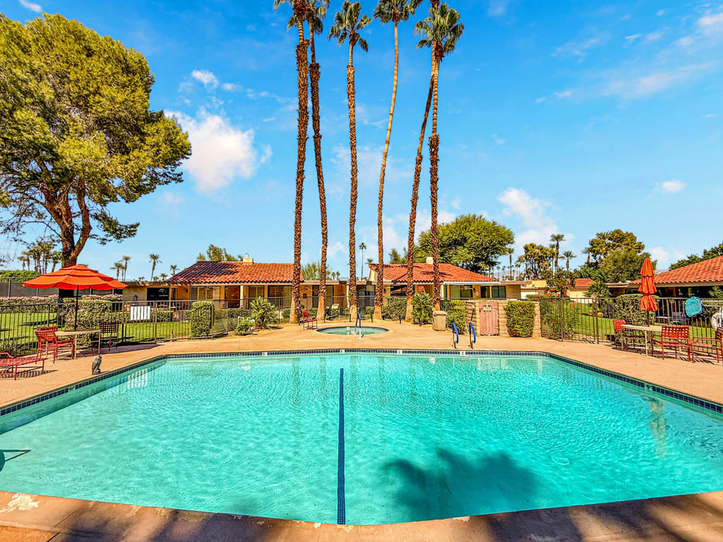 Sunrise C.C. - Residential