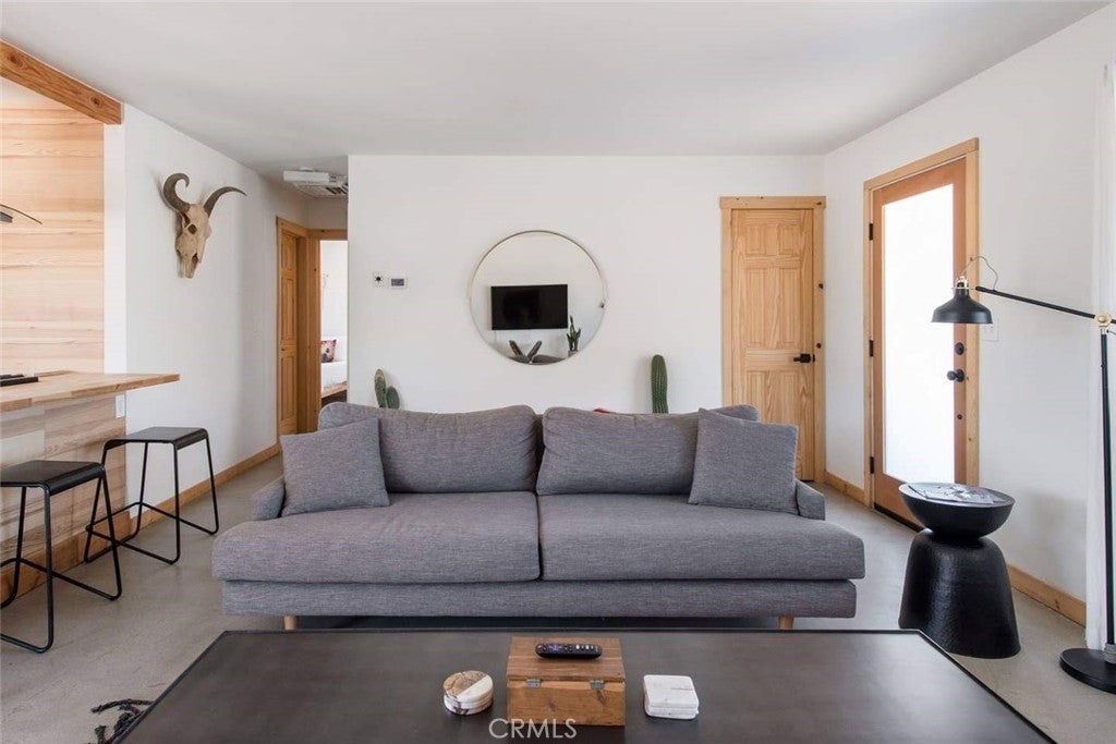 61607 Granada Dr