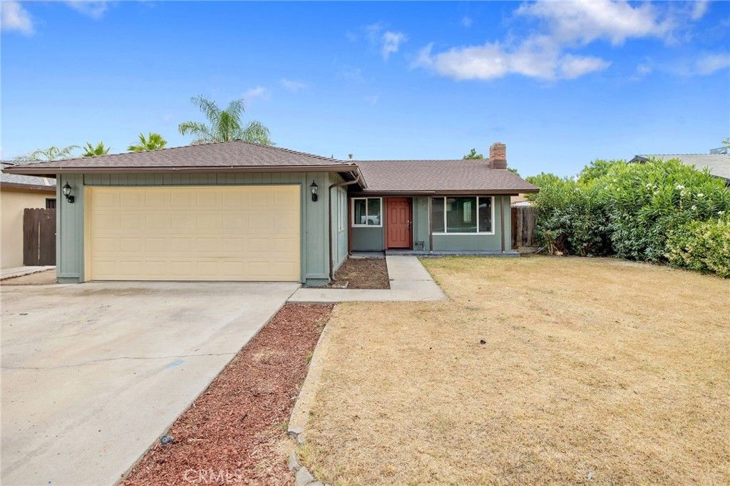 Photo of 534 W Swift Avenue, Clovis, CA 93612 (MLS # FR26117349)